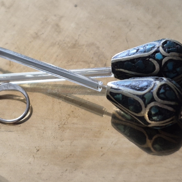 Elegant Silver and Turquoise Earrings - Picture 7 of 8